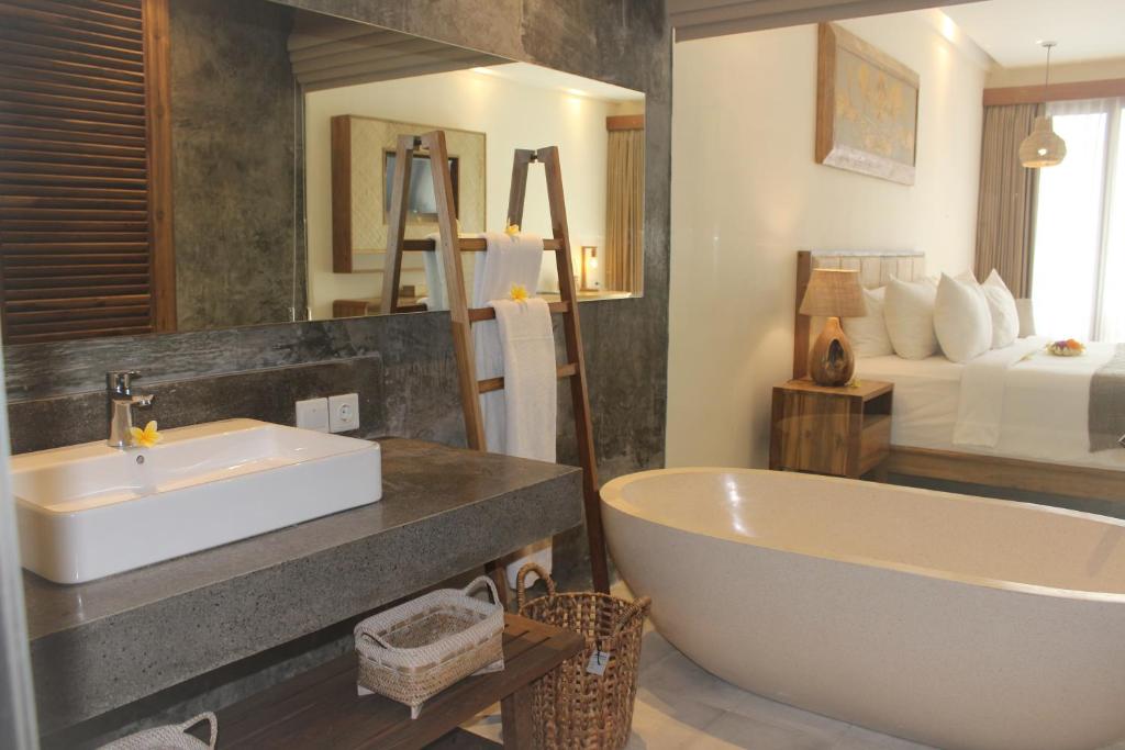 Purana Suite Ubud